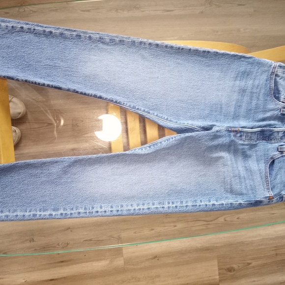 Levi's Light Blue Straight Leg Jeans - Picture 4 of 7